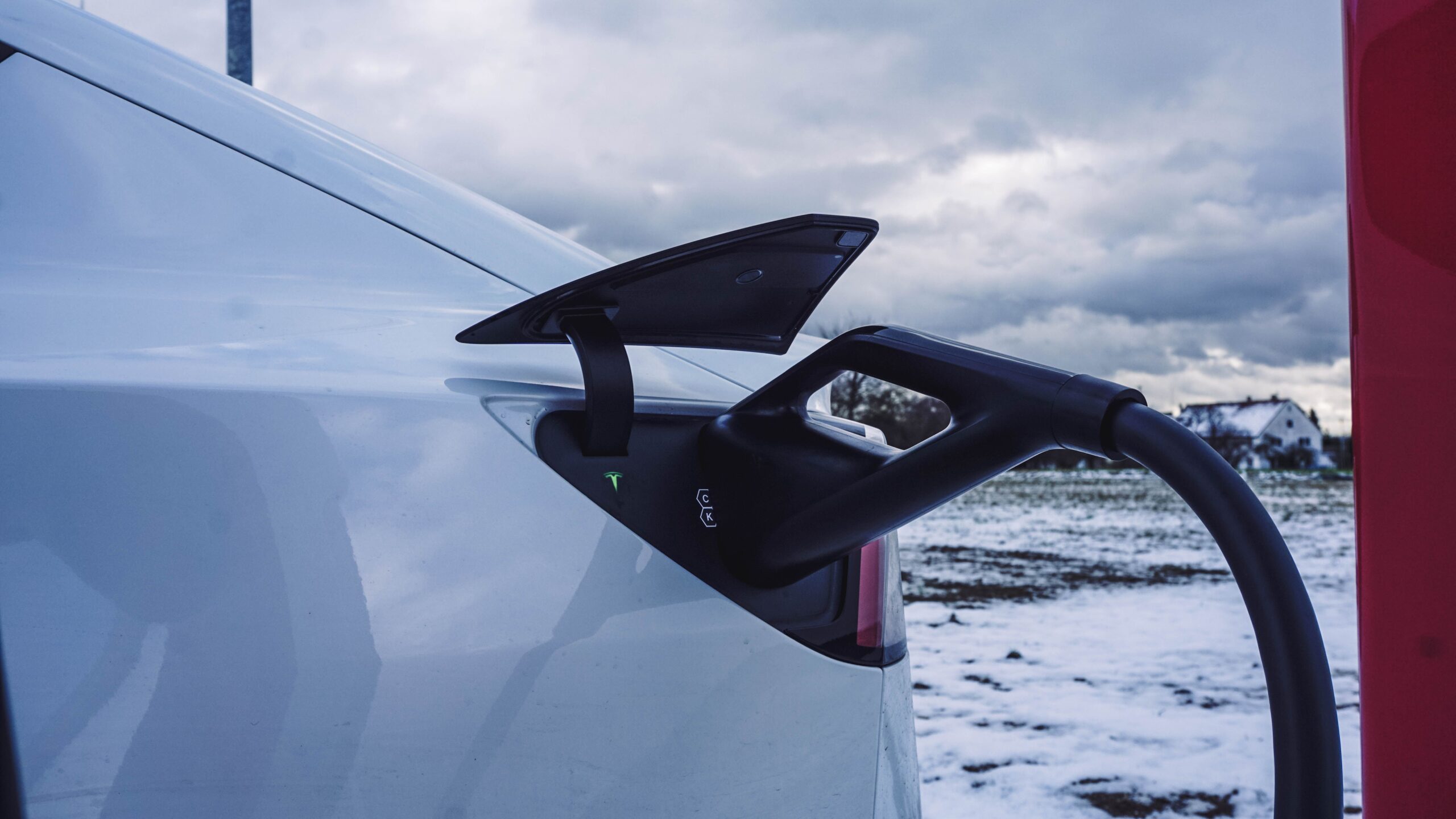 Plug & Charge and ISO 15118: what are the new cyber risks for charging stations? 